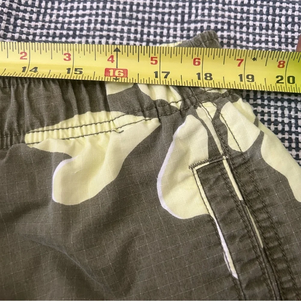 BREAKWATER Board Shorts Olive Yellow Sz XL